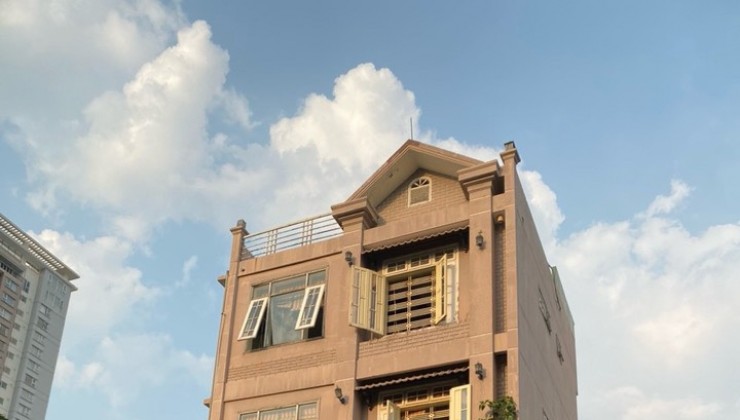 Bán gấp nhà 4 tầng mặt tiền Nguyễn Chí Thanh ngang 6.8m chỉ 6,x tỷ.